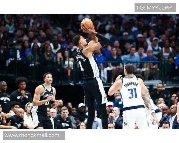 2014至2015赛季NBA揭幕战精彩对决马刺队与小牛队的巅峰对抗回顾